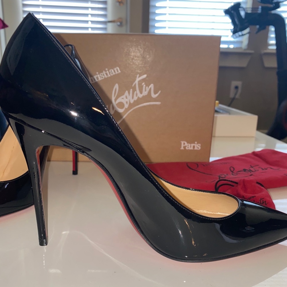 Christian Louboutin Décolleté 554 100 Patent Heels